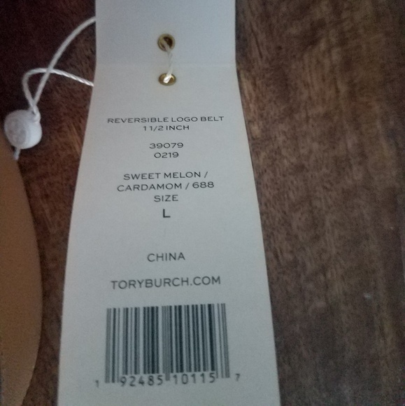 NWT Tory Burch Belt Large Sold Out Reversible - Picture 3 of 3